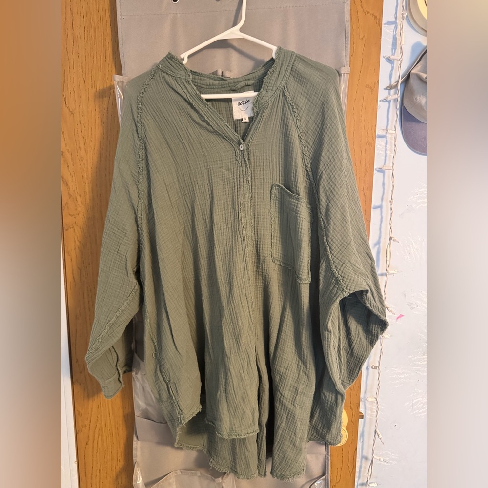 Aerie Lightweight Button Down